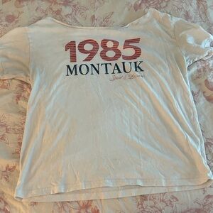 Hollister Cream Graphic Tee